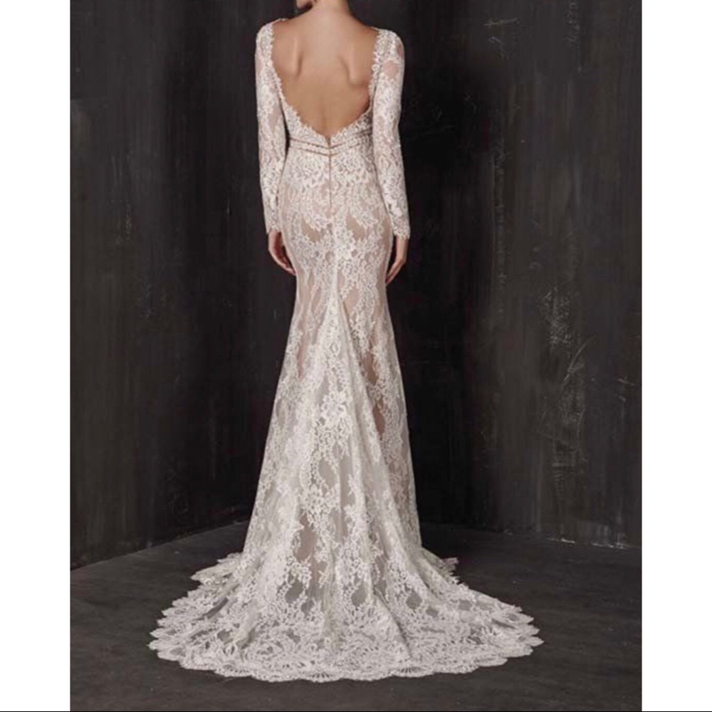 Calla Blanche Wedding Dress - Picture 2 of 3
